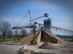 conveyor-belt-concrete